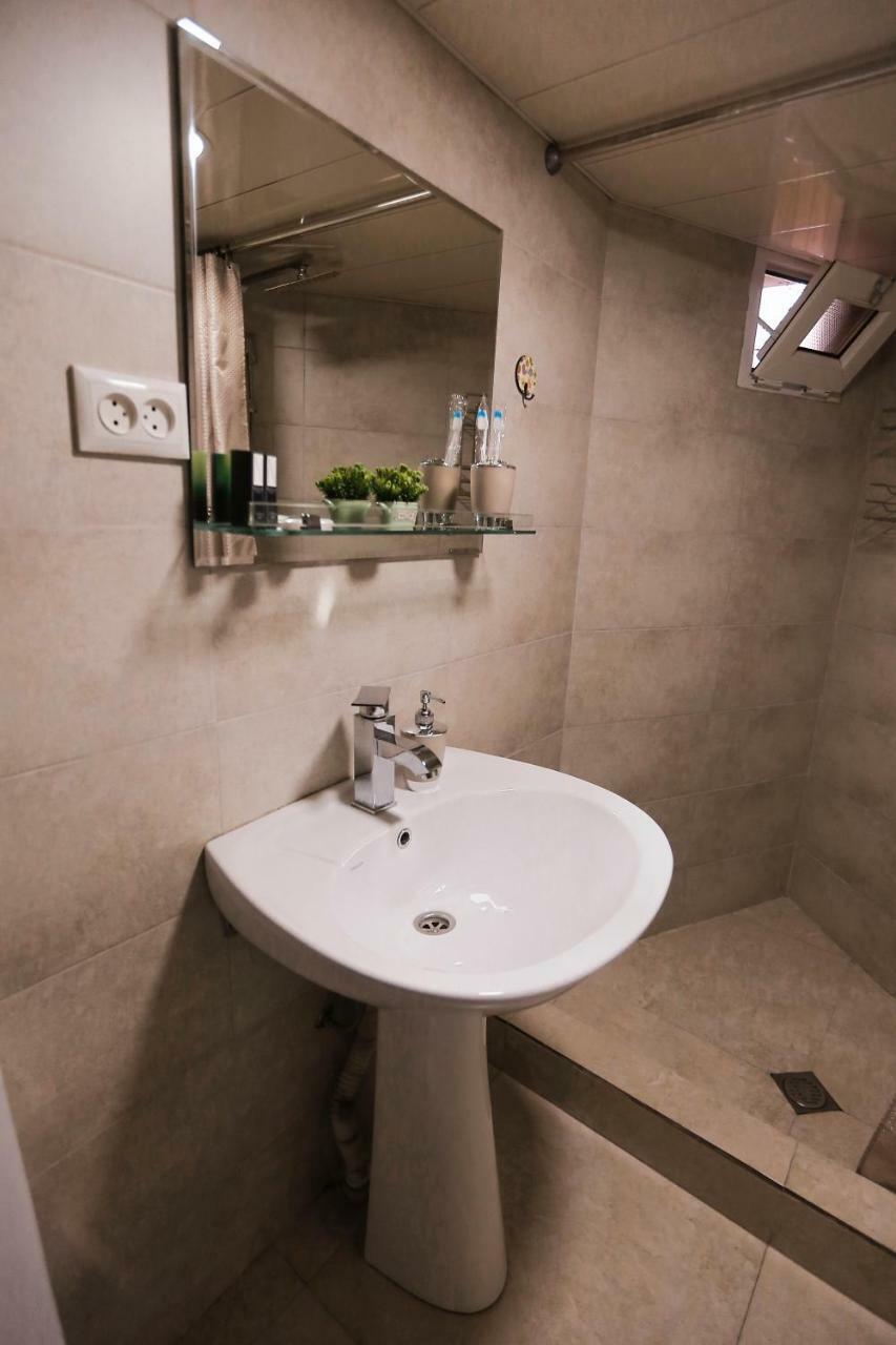 L&L Apartment Tbilisi Eksteriør billede